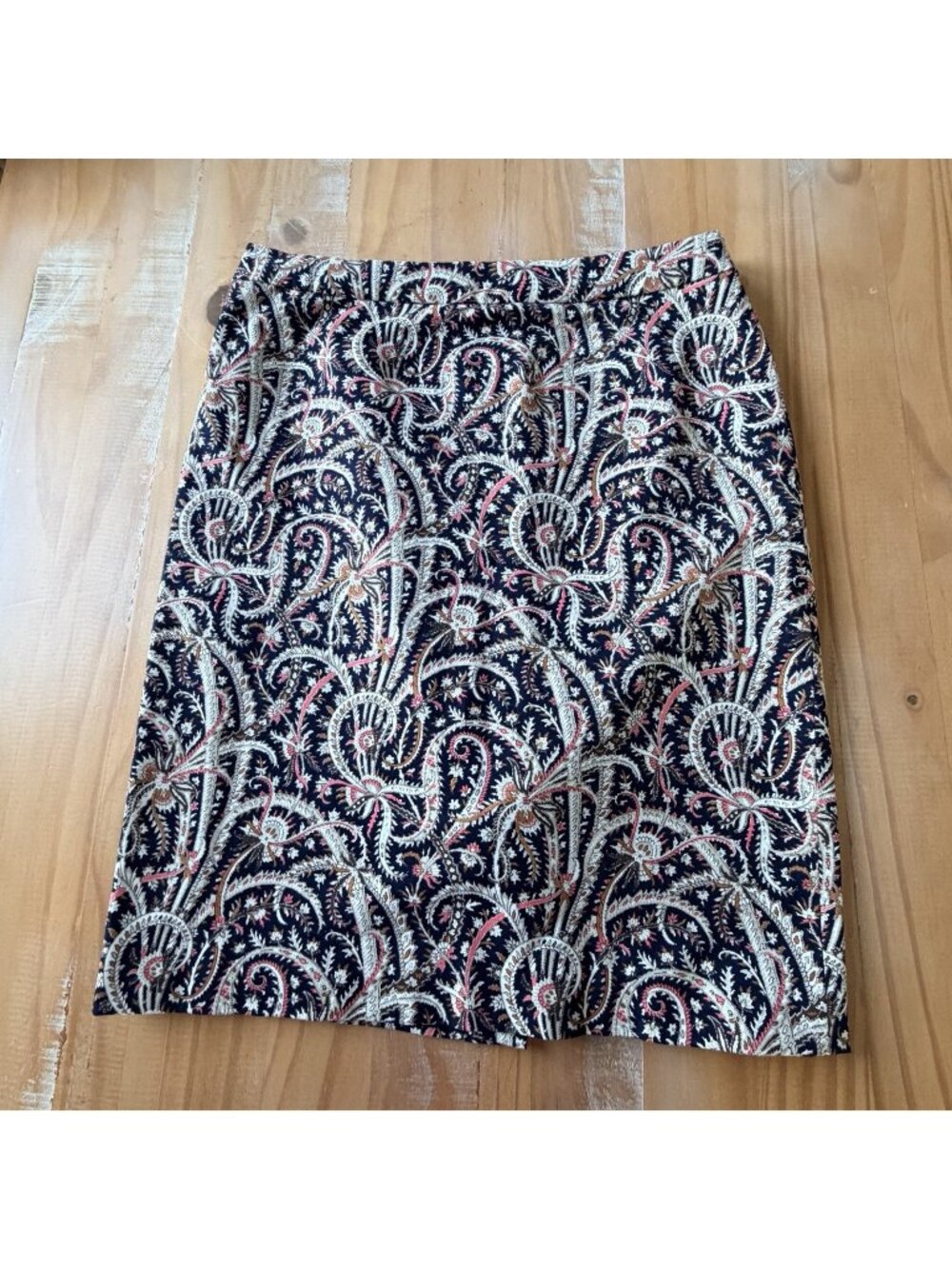 J Crew No. 2 Pencil Skirt Size 6, Office, Date Night, Paisley Abstract Print EUC